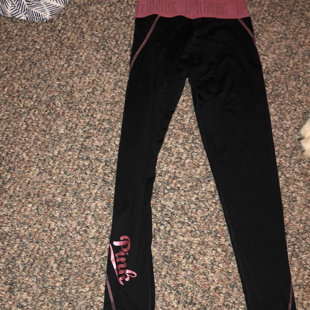 Victoria’s Secret Pink leggings